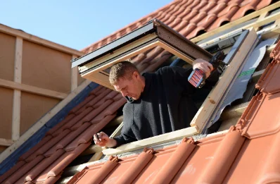 Pose de fenêtres de toit Velux à Aboën